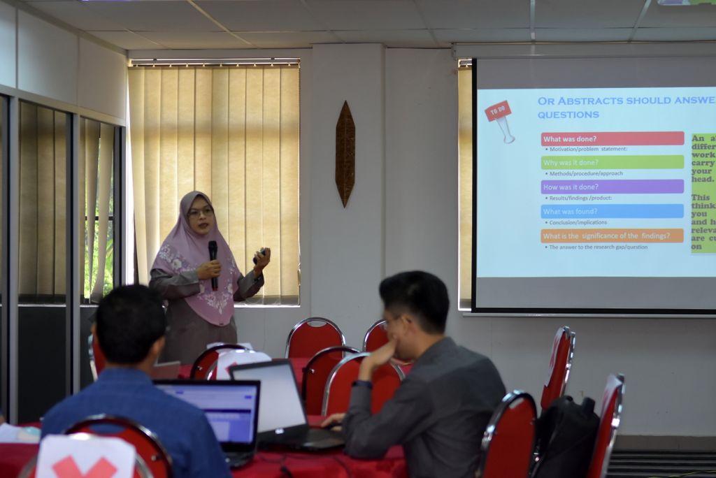 9 Bengkel Pemantapan Penulisan